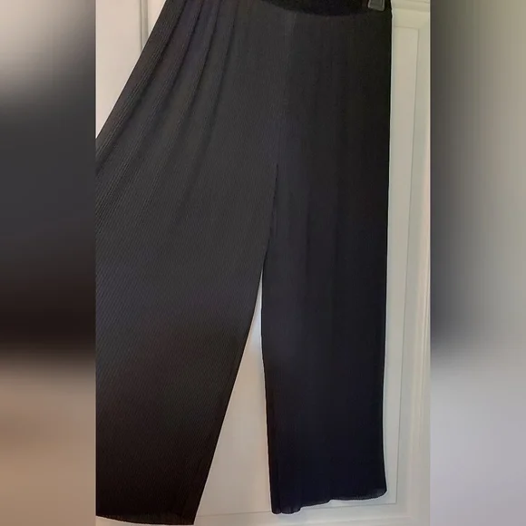 Zara Basics Women's Wide Leg Cropped Pants Black  Size… - Picture 4 of 12